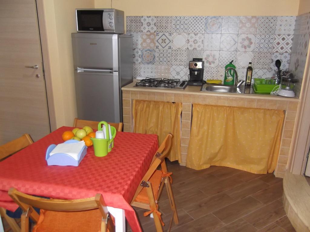 Ferienwohnung Zu Pippinu Castellammare del Golfo Zimmer foto