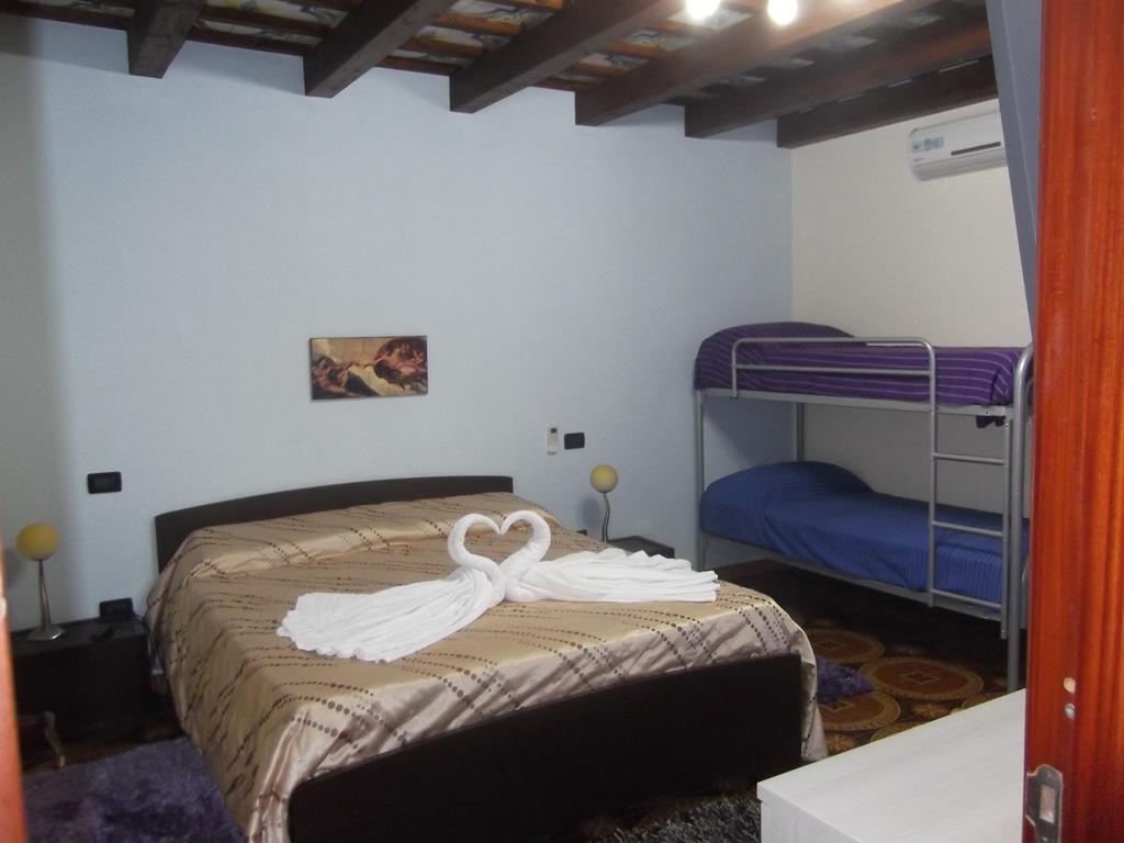 Ferienwohnung Zu Pippinu Castellammare del Golfo Zimmer foto