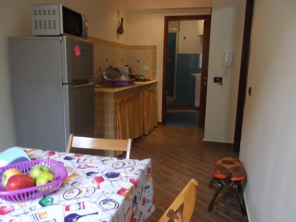 Ferienwohnung Zu Pippinu Castellammare del Golfo Zimmer foto