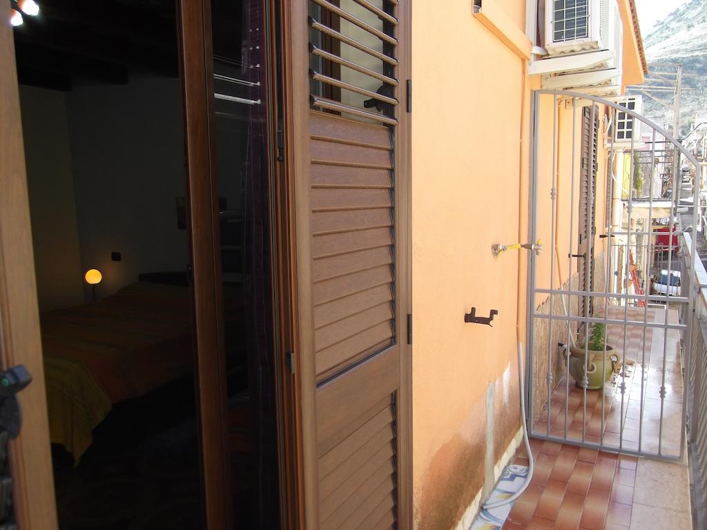 Ferienwohnung Zu Pippinu Castellammare del Golfo Zimmer foto